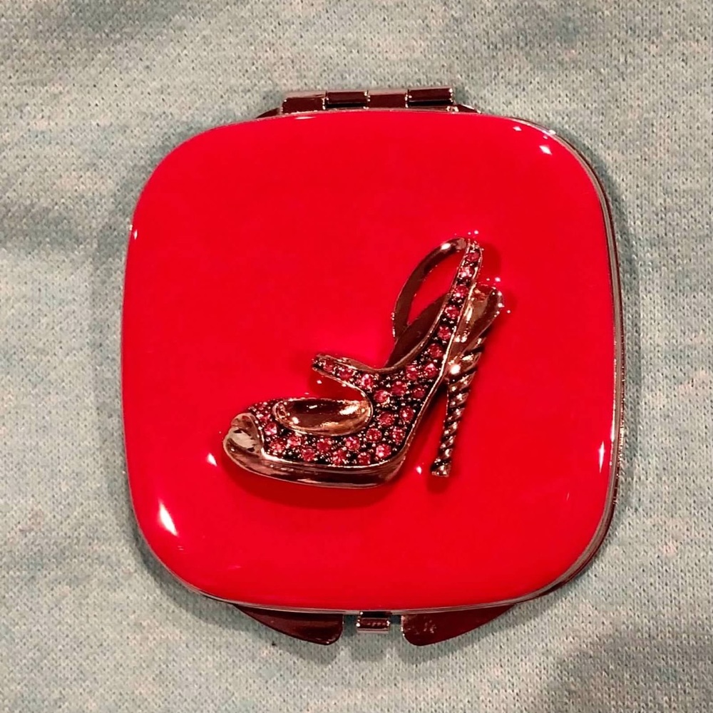 NEW Spring Street purse mirror compact.